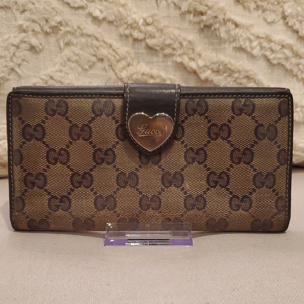 Gucci Brown Leather Wallet with Heart Detail